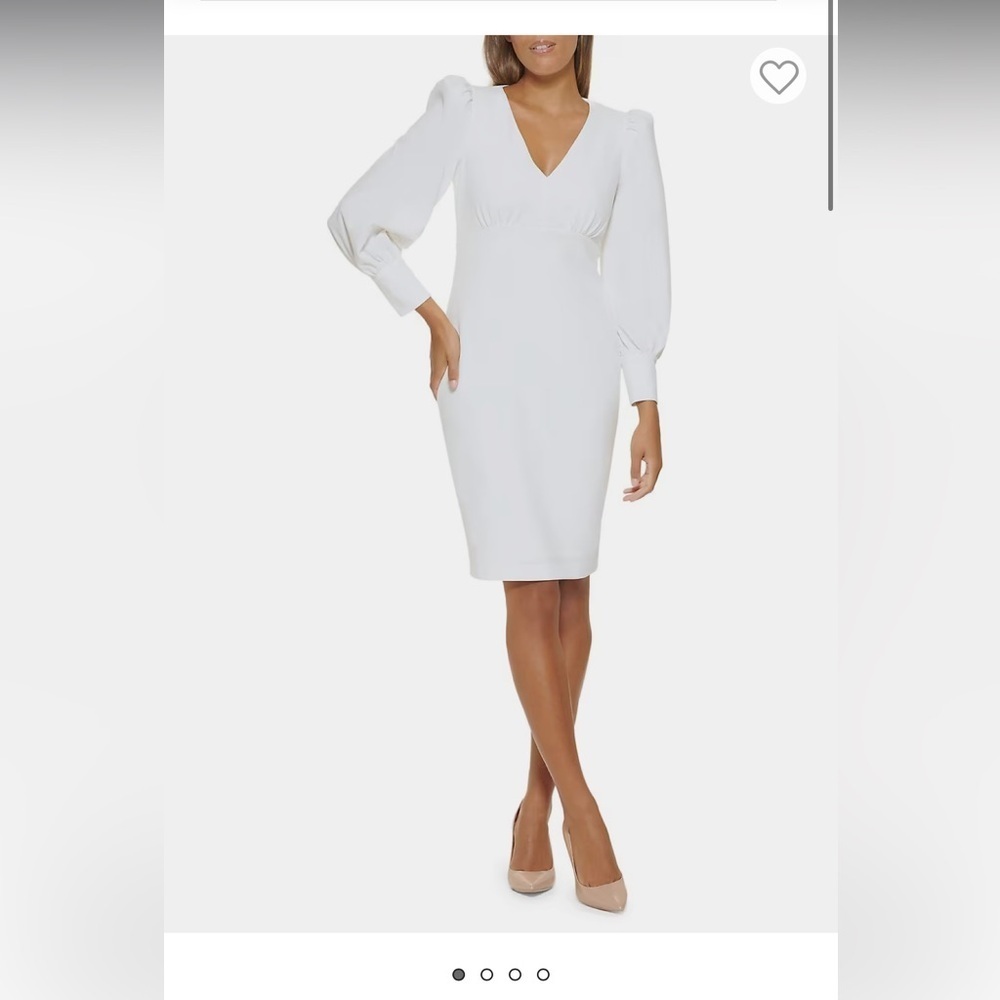 Calvin Klein
Puff-Sleeve Shift Dress